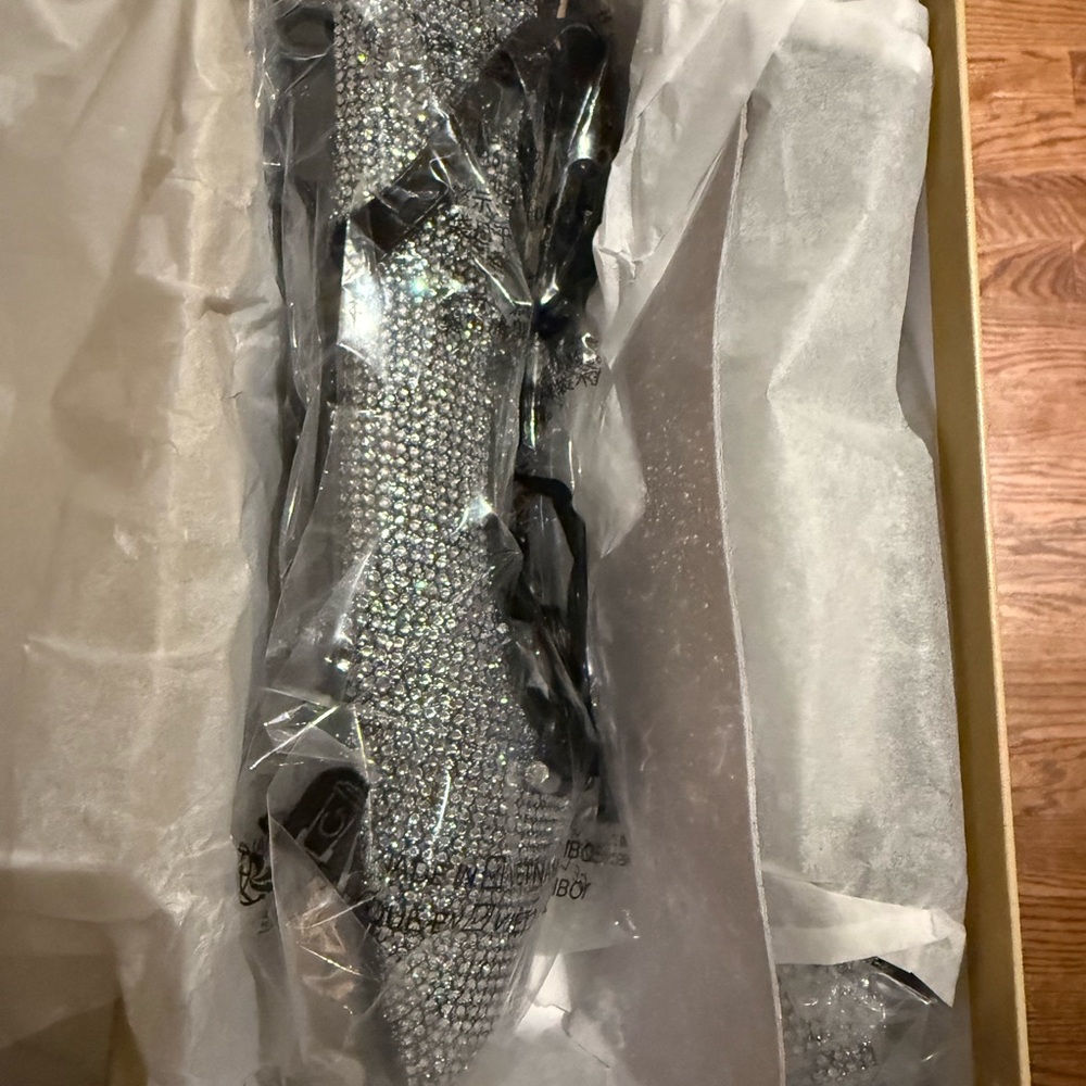 Michael Kors Collette Crystal Embellished Ballet Flat NWT Size 8 - Picture 5 of 7